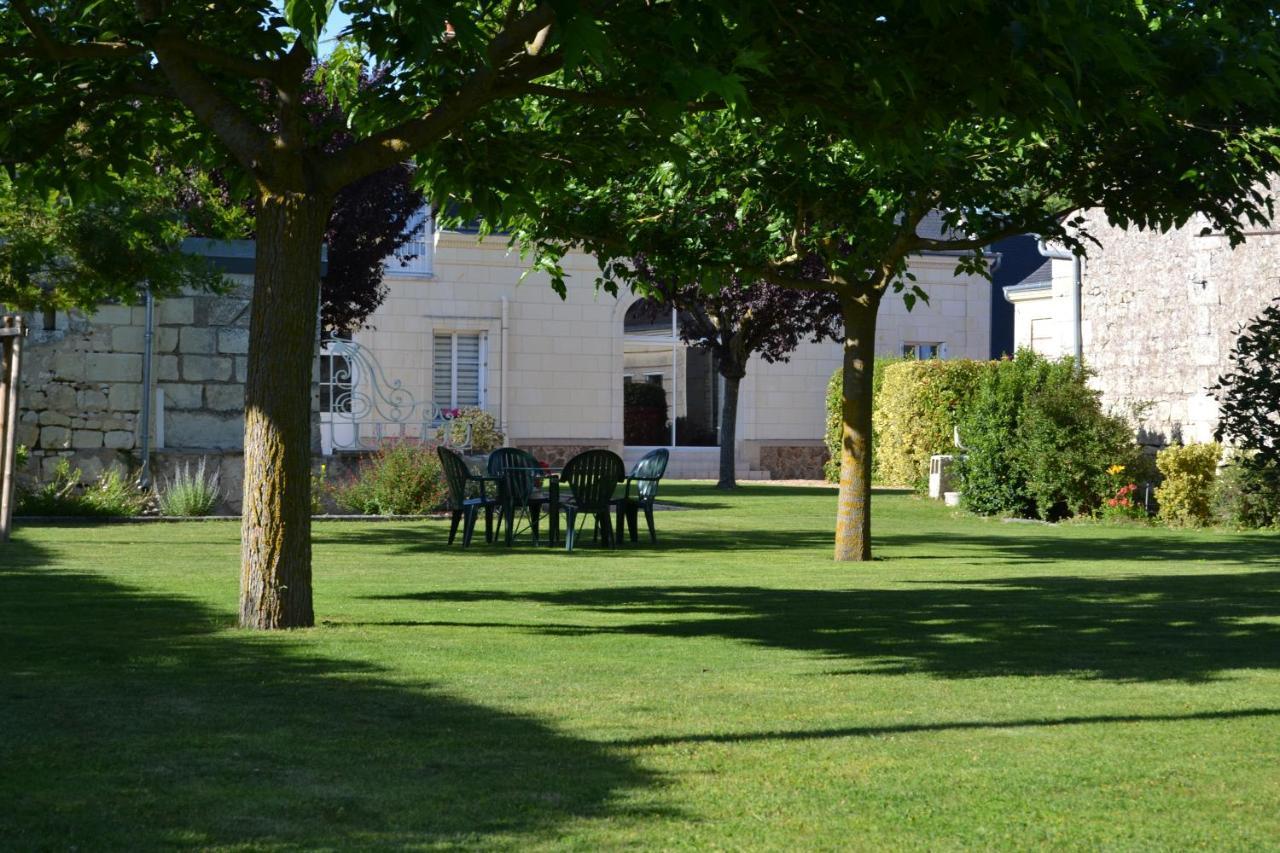Les Chambres D Hotes Du Lavoir Restigné Buitenkant foto